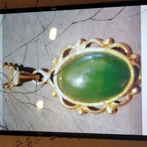 Vintage Jade pendant with 18in 12ktgf chain & one extra jade gold filled pendant